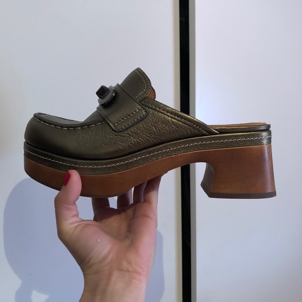 Coach clogs